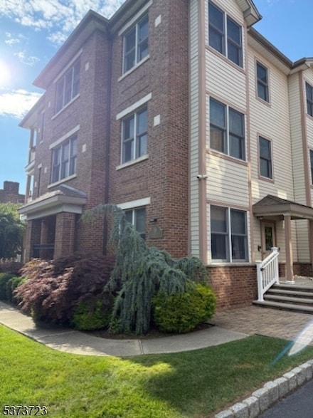 18 Baldwin St Unit 2A, Montclair, NJ 07042