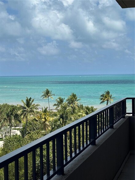 251 Crandon Blvd Unit 831, Key Biscayne, FL 33149