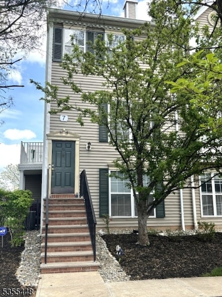 701 Dunn Cir, Bridgewater, NJ 08807