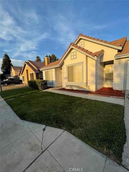 875 N Homsy Ave, Clovis, CA 93611