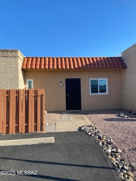 939 S Pantano Pkwy, Tucson, AZ 85710