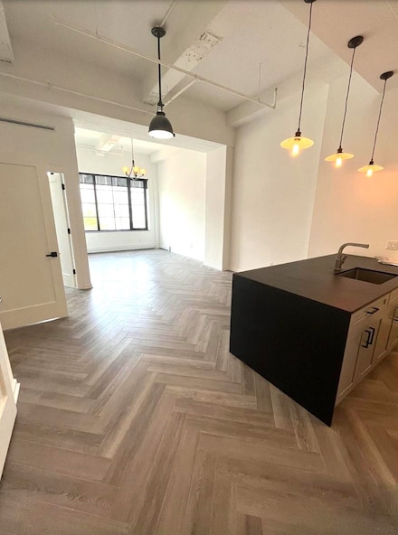 142 Charles St Unit 204, Jersey City, NJ 07307
