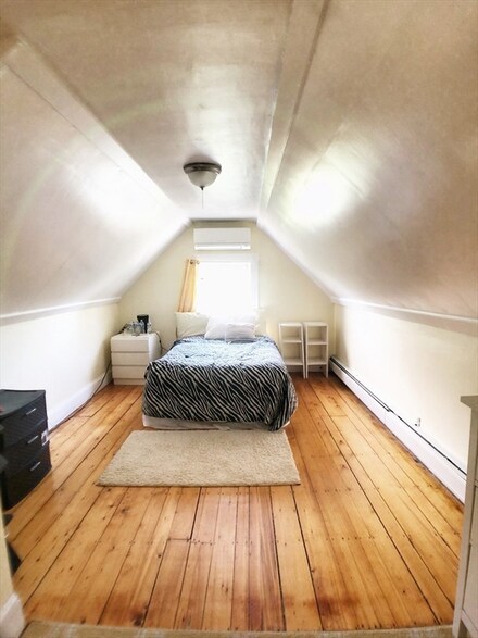 106 Byron St Unit 2, Boston, MA 02128