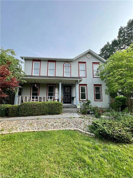 3449 Meanderwood Dr, Canfield, OH 44406