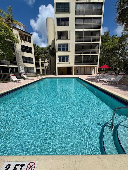 2306 S Cypress Bend Dr Unit 319, Pompano Beach, FL 33069