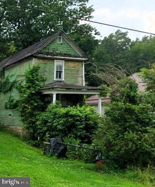 437 Pine Ave, Cumberland, MD 21502