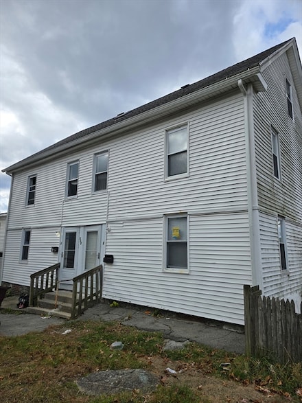 712 Lawrence St Unit 2, Lowell, MA 01852