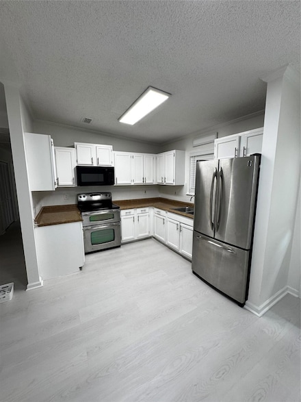 7214 San Castle Blvd, Lantana, FL 33462