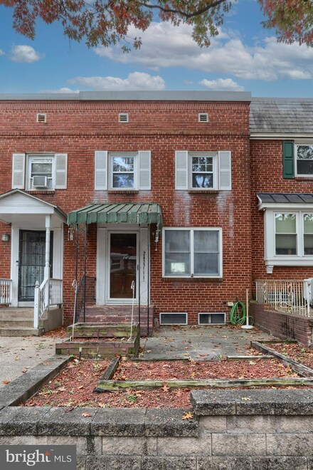 2455 Mercer St, Harrisburg, PA 17104