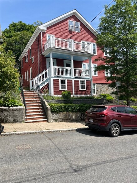 198 Wachusett St Unit 1, Boston, MA 02130