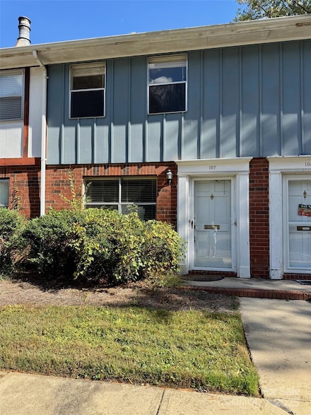 1300 Larchmont Place Unit 107, Salisbury, NC 28144