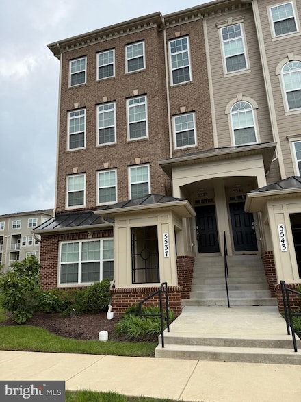 5539 Lanteen St, Lanham, MD 20706