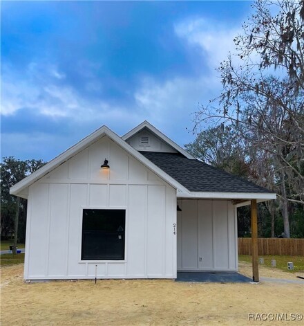 214 NE 3rd Ave, Williston, FL 32696