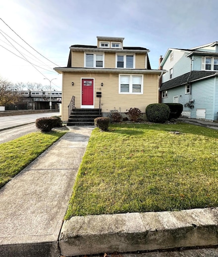 118 Lyon Place Unit 2, Lynbrook, NY 11563