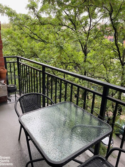 255 1st St Unit 4A, Brooklyn, NY 11215