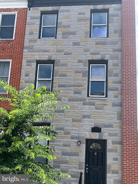 1217 N Bond St, Baltimore, MD 21213