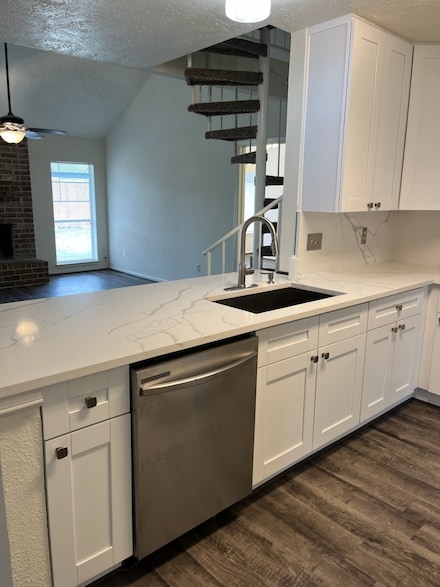 10214 Green Valley Ln, Houston, TX 77064