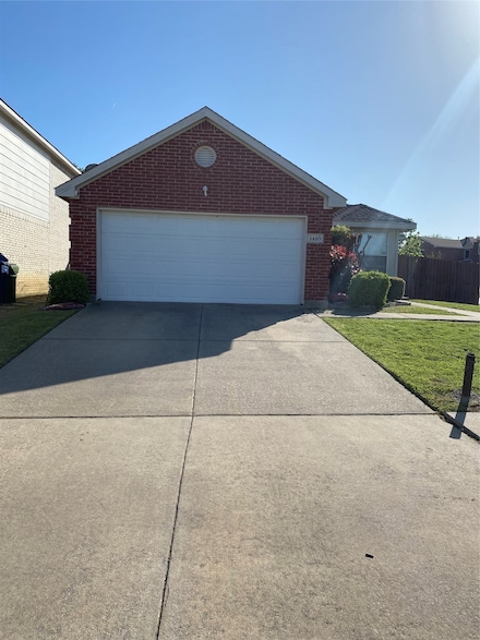 1410 Deville Cir, Garland, TX 75043