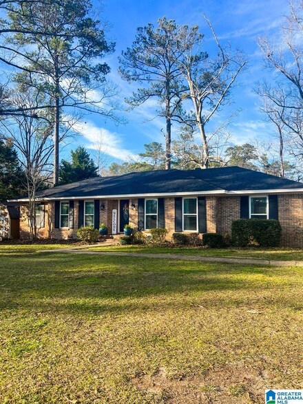 206 Canterbury Dr, Evergreen, AL 36401
