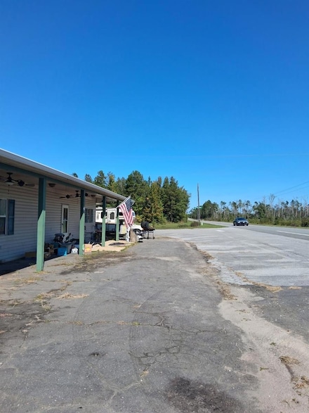 6914 Florida 71, Blountstown, FL 32424