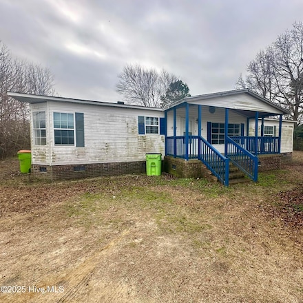 1742 Edwards Fork Rd, Scotland Neck, NC 27874