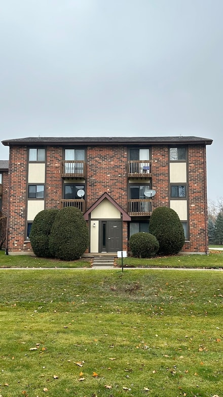413 Berkshire Dr Unit 22, Crystal Lake, IL 60014
