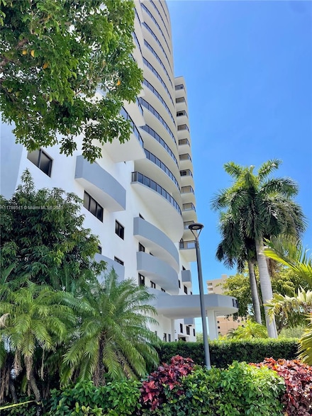 2301 SW 27th Ave Unit 802, Miami, FL 33145