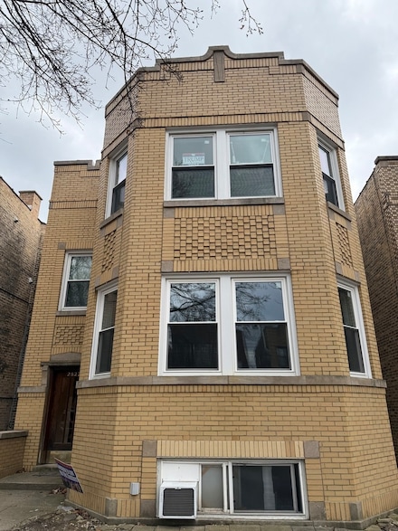 2827 W Lunt Ave Unit 1, Chicago, IL 60645