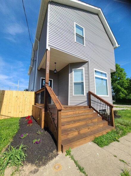 323 S 22nd St, Columbus, OH 43205
