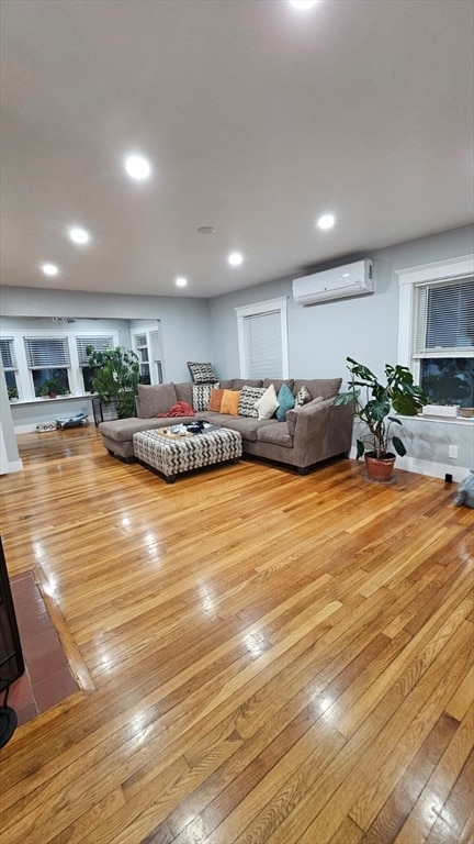 44 Rockdale Ave, Lynn, MA 01904