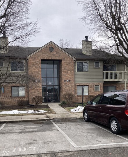 4311 Village Parkway Cir W Unit 6, Indianapolis, IN 46254