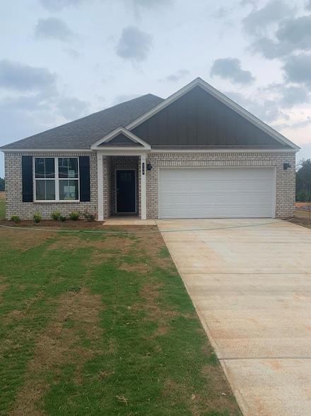 107 Sawtooth Dr, Troy, AL 36081