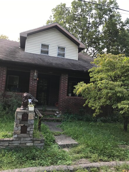108 4th St, Winchester, KY 40391
