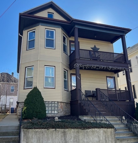 196 198 Harwich St, New Bedford, MA 02745