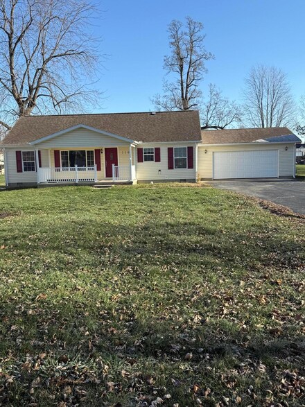 119 Harmony Ln, Sabina, OH 45169