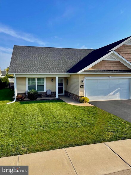 114 Saffron Terrace, Falling Waters, WV 25419