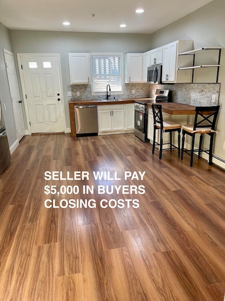 131 Stewart St Unit 2, Fall River, MA 02720