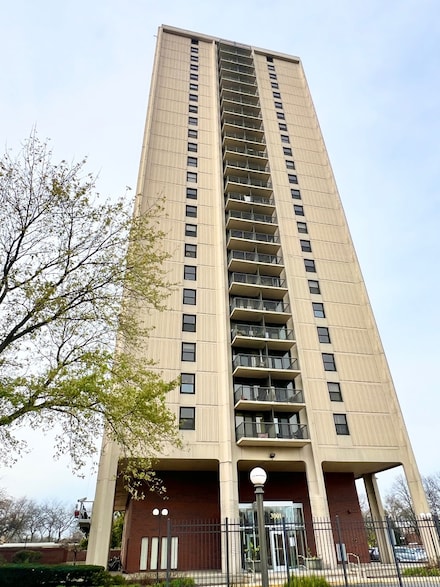 3001 S Michigan Ave Unit 909, Chicago, IL 60616