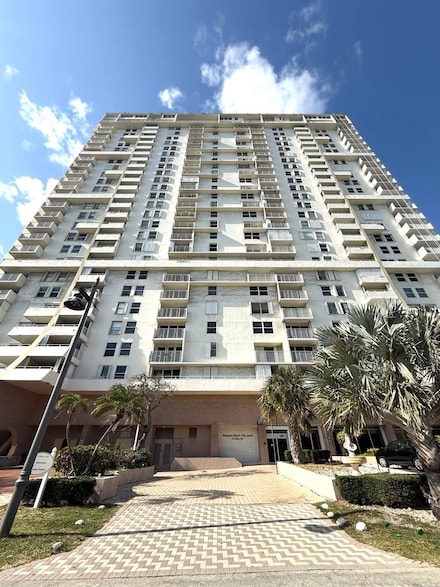 111 Briny Ave Unit 2107, Pompano Beach, FL 33062
