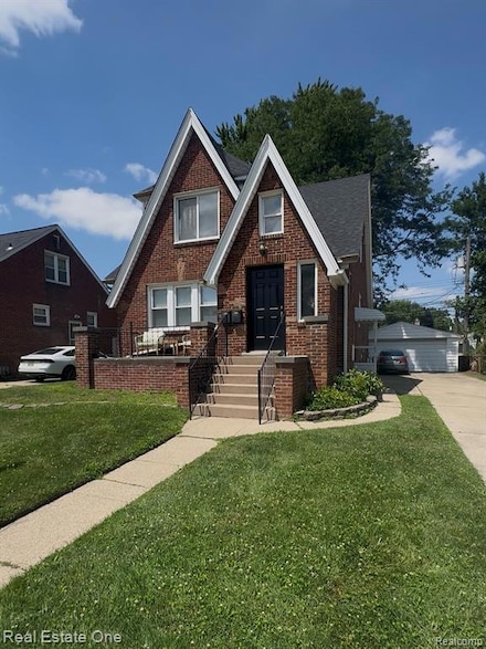 122 W Houstonia Ave, Royal Oak, MI 48073