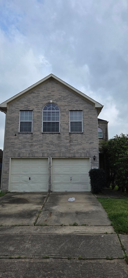 835 Forest Ivy Ln, Houston, TX 77067