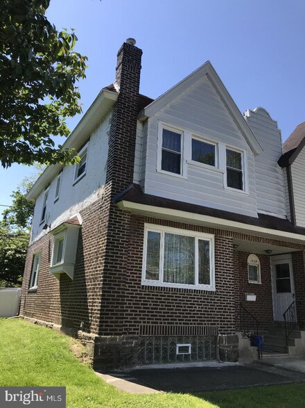 1527 Glen Ave, Folcroft, PA 19032