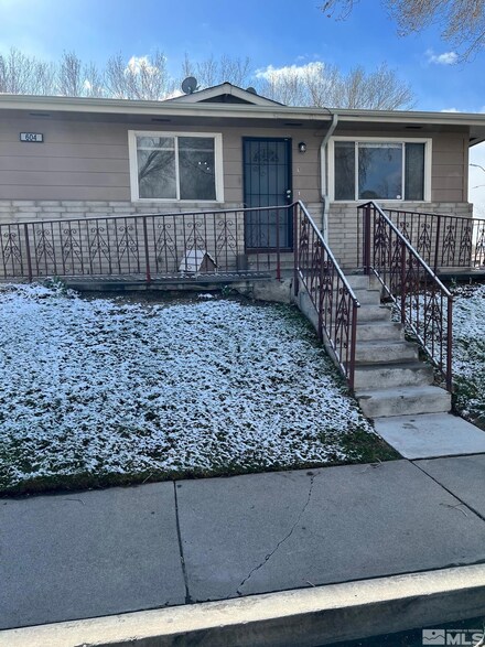 604 Oakwood Dr Unit 1, Sparks, NV 89431