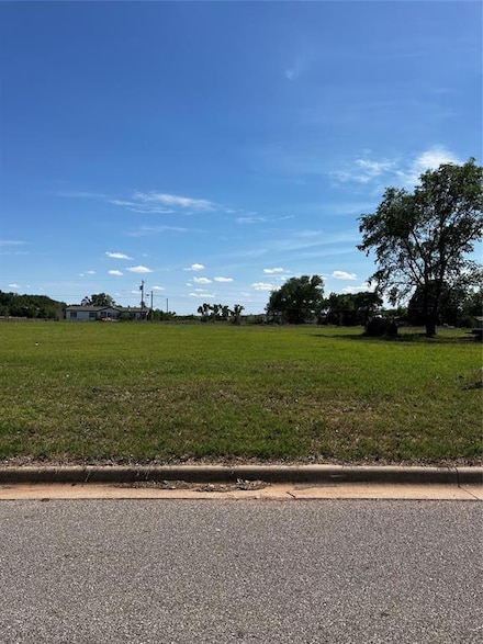 0 W 10th St, Elk City, OK 73644