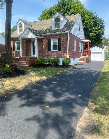 63 Barraclough Ave, Hamden, CT 06517