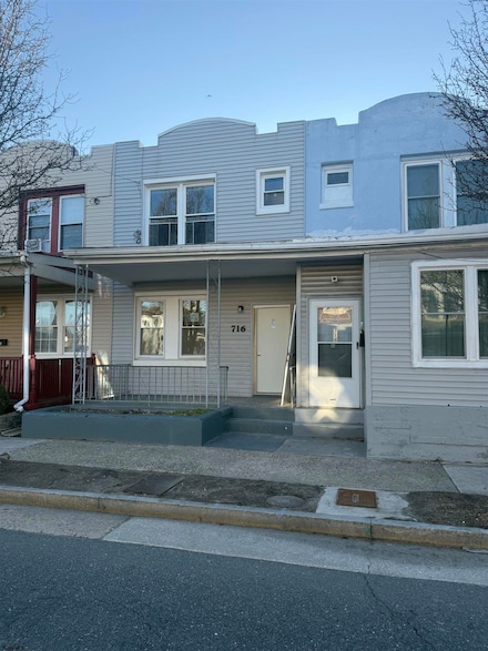 716 N Ohio Ave, Atlantic City, NJ 08401