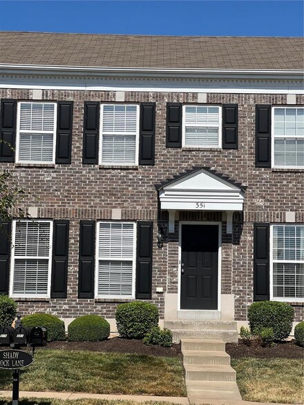 351 Shady Rock Ln, O Fallon, MO 63368