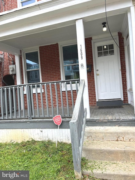 1609 Howland St, Wilmington, DE 19805