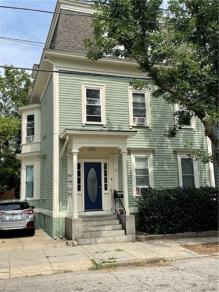 67 Vernon St, Providence, RI 02903