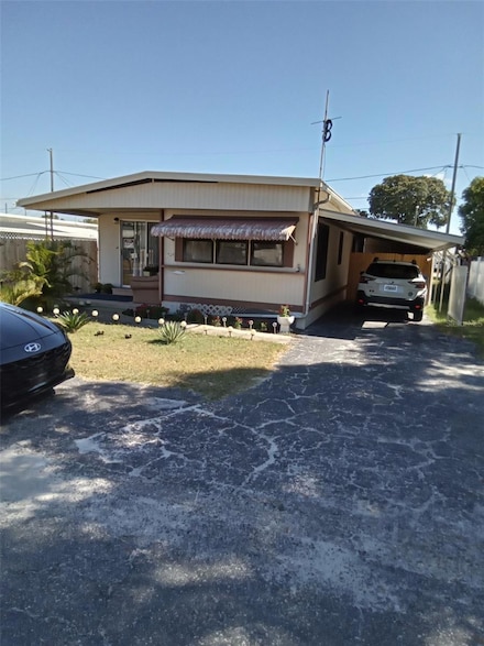 1748 Speck Dr, Holiday, FL 34691